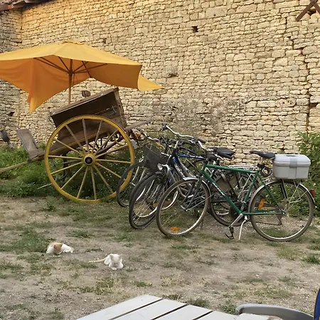 La Grange Des Zarts Champagné-le-Sec